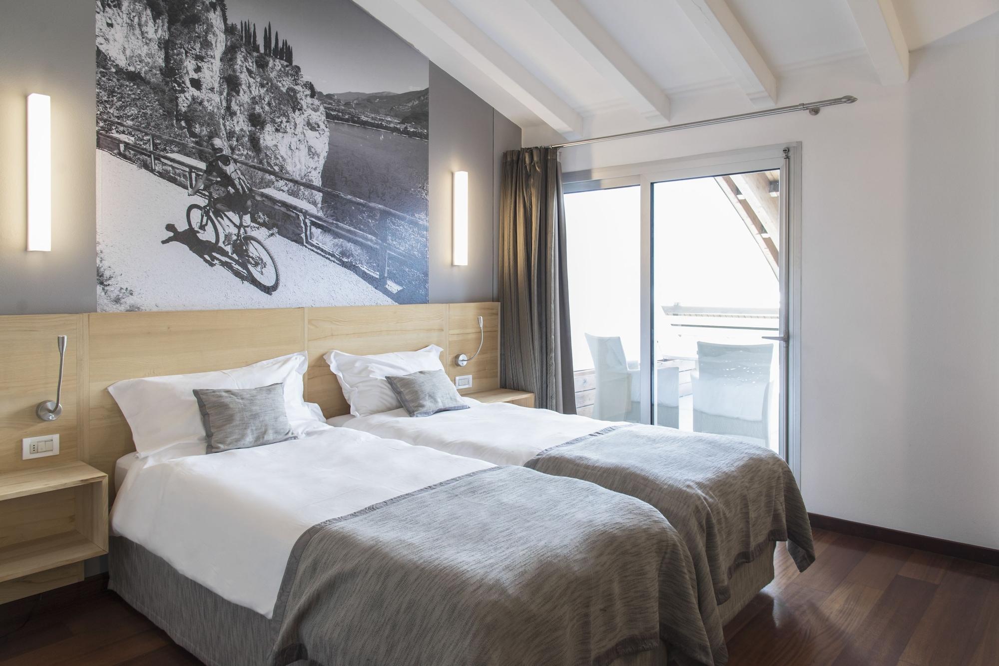 טורבולה Garda Hotel Forte Charme מראה חיצוני תמונה