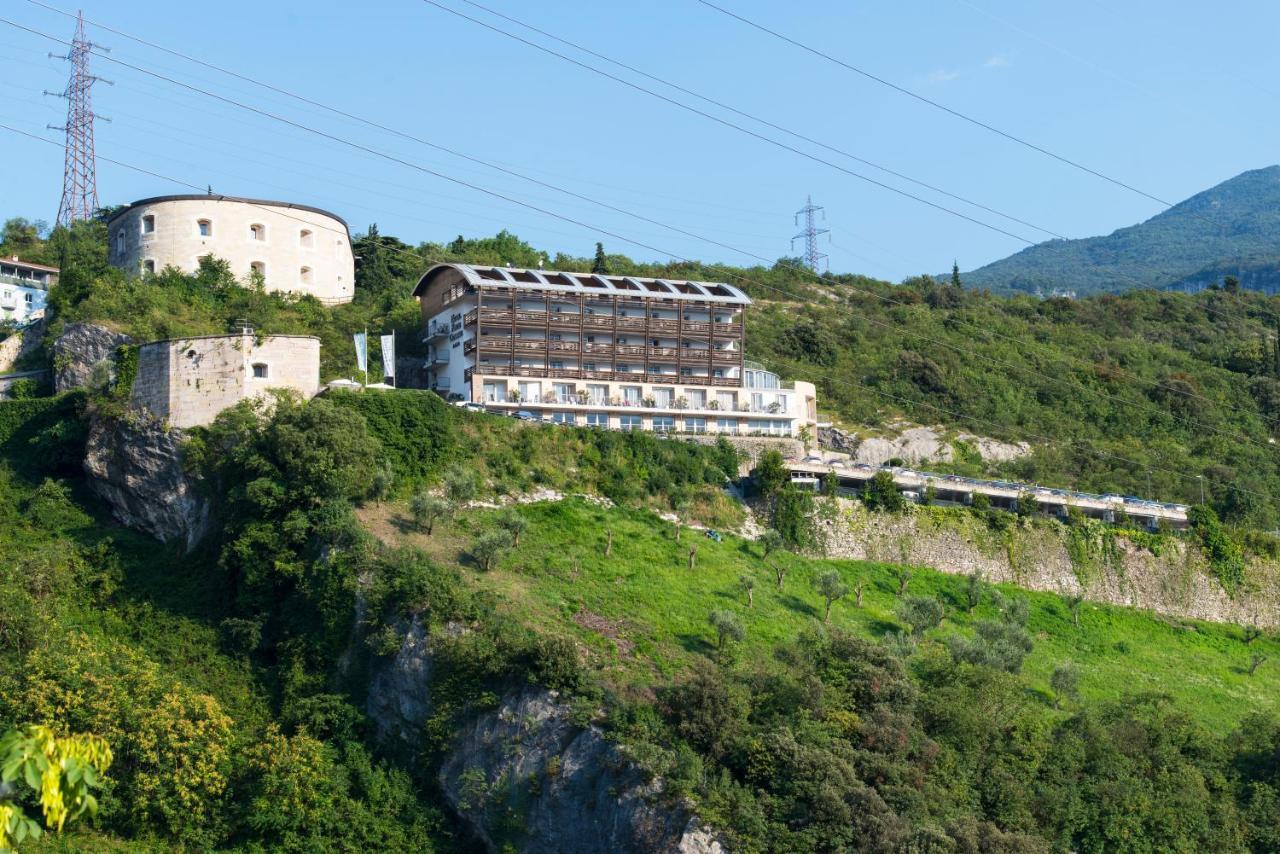 טורבולה Garda Hotel Forte Charme מראה חיצוני תמונה